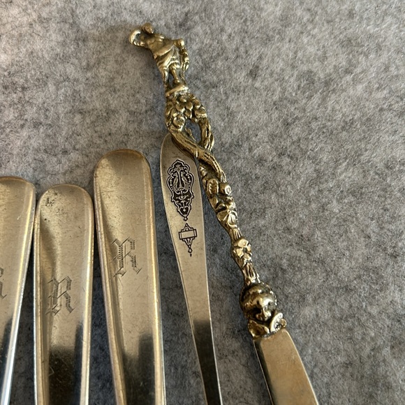 Trash or Treasure - Picture 4 of 4